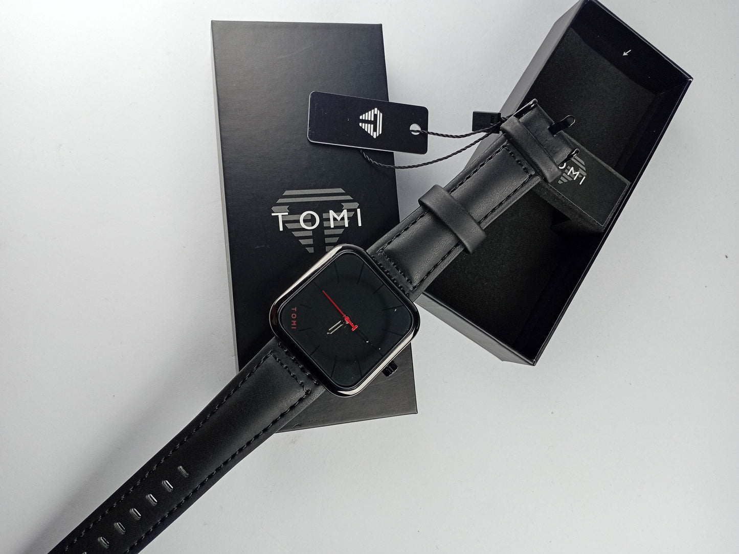TOMI T-093 Men’s Square Dial Watch – Casual Fashion with Leather Strap