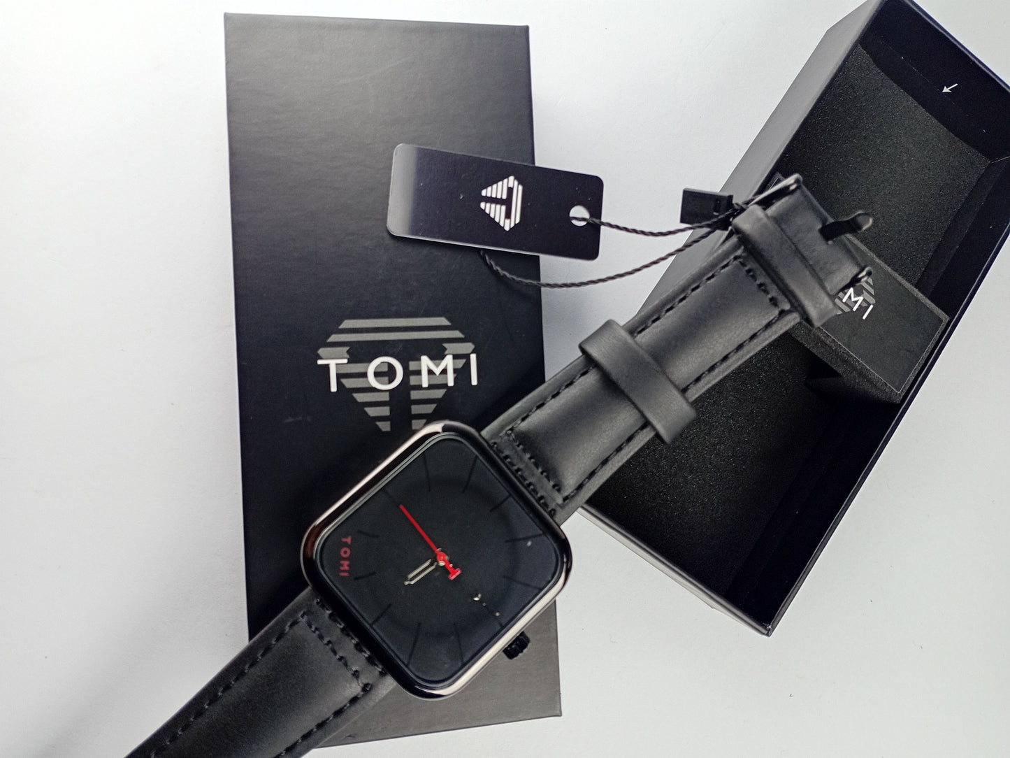 TOMI T-093 Men’s Square Dial Watch – Casual Fashion with Leather Strap