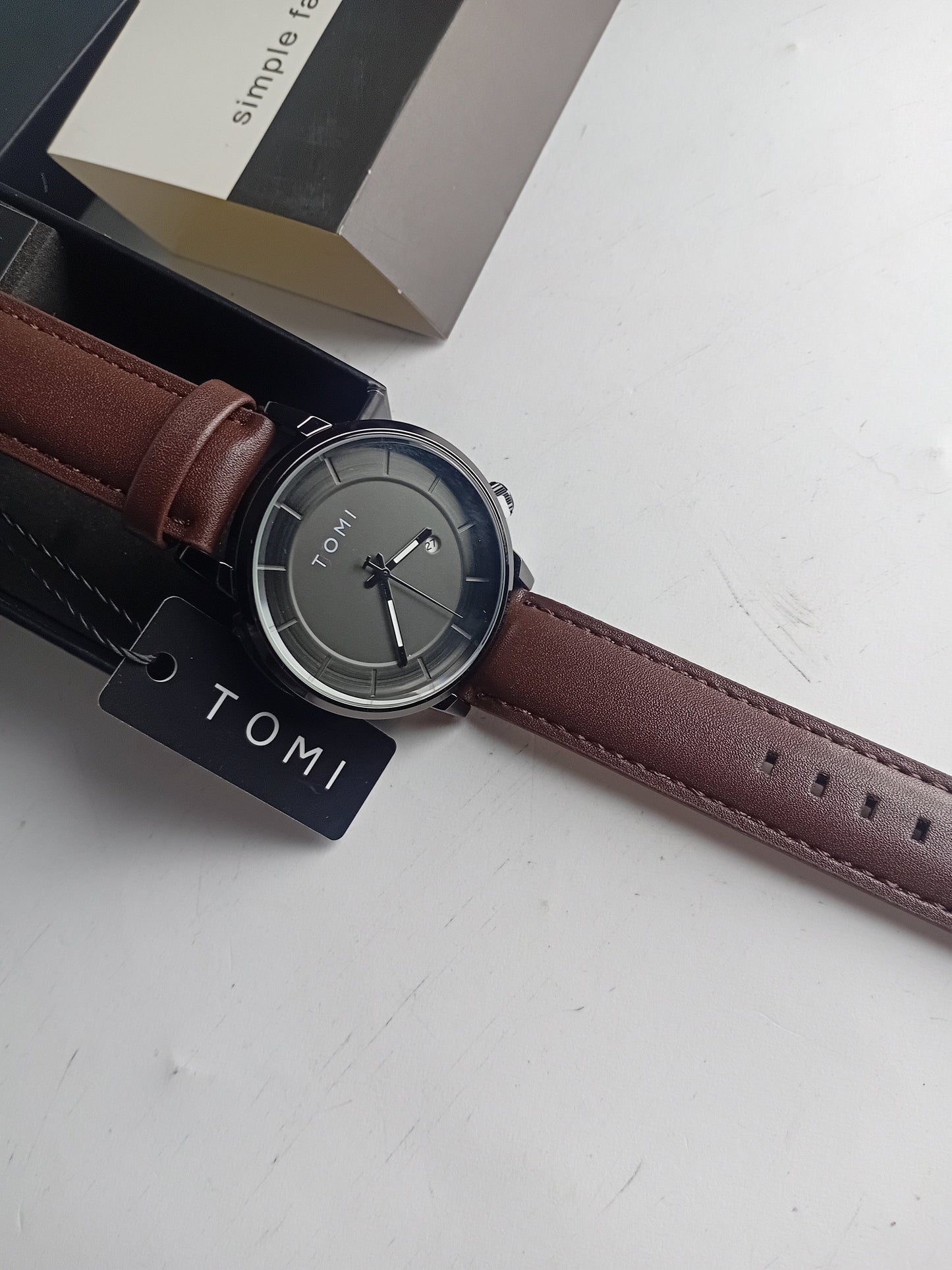 TOMI T-101 Casual Men’s Watch – Date Quartz, Brown Silver Dial