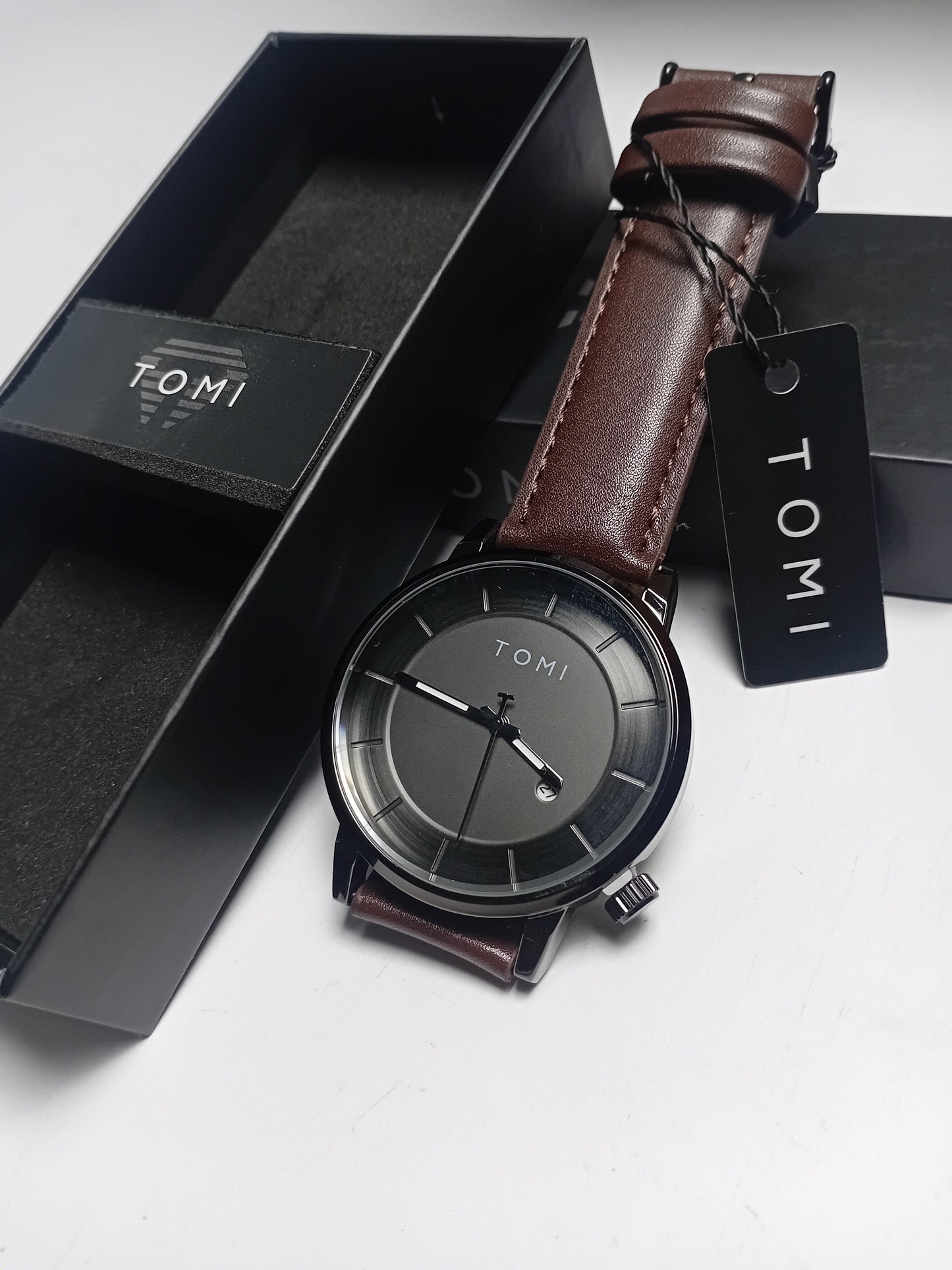 TOMI T-101 Casual Men’s Watch – Date Quartz, Brown Silver Dial