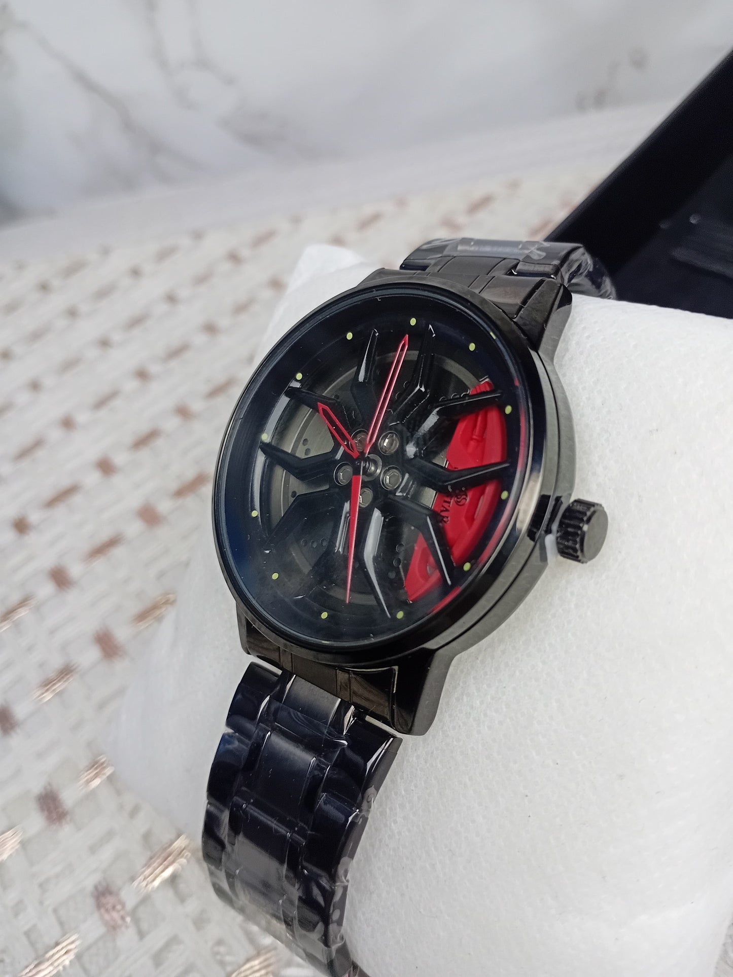 Men’s Alloy Rim Sports Watch – Unique Car Wheel Design, Luxury Stainless Steel Strap