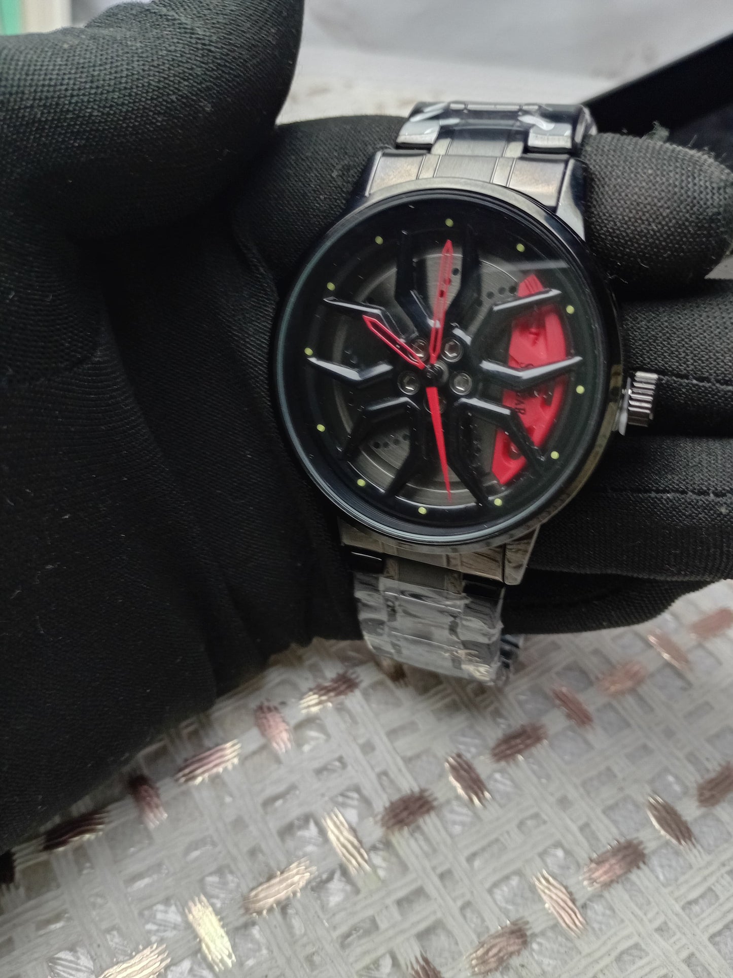 Men’s Alloy Rim Sports Watch – Unique Car Wheel Design, Luxury Stainless Steel Strap