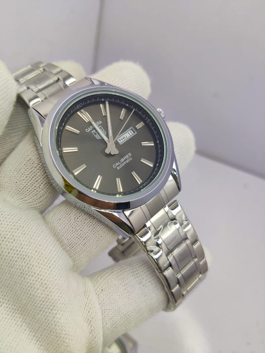 TAG Heuer Carrera Calibre 5 (White or Black Dial) – Stainless Steel Automatic