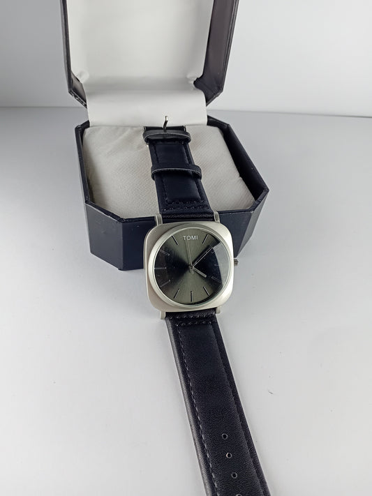 TOMI T084 Men’s Leather Strap Watch – Black Dial | Silver Border