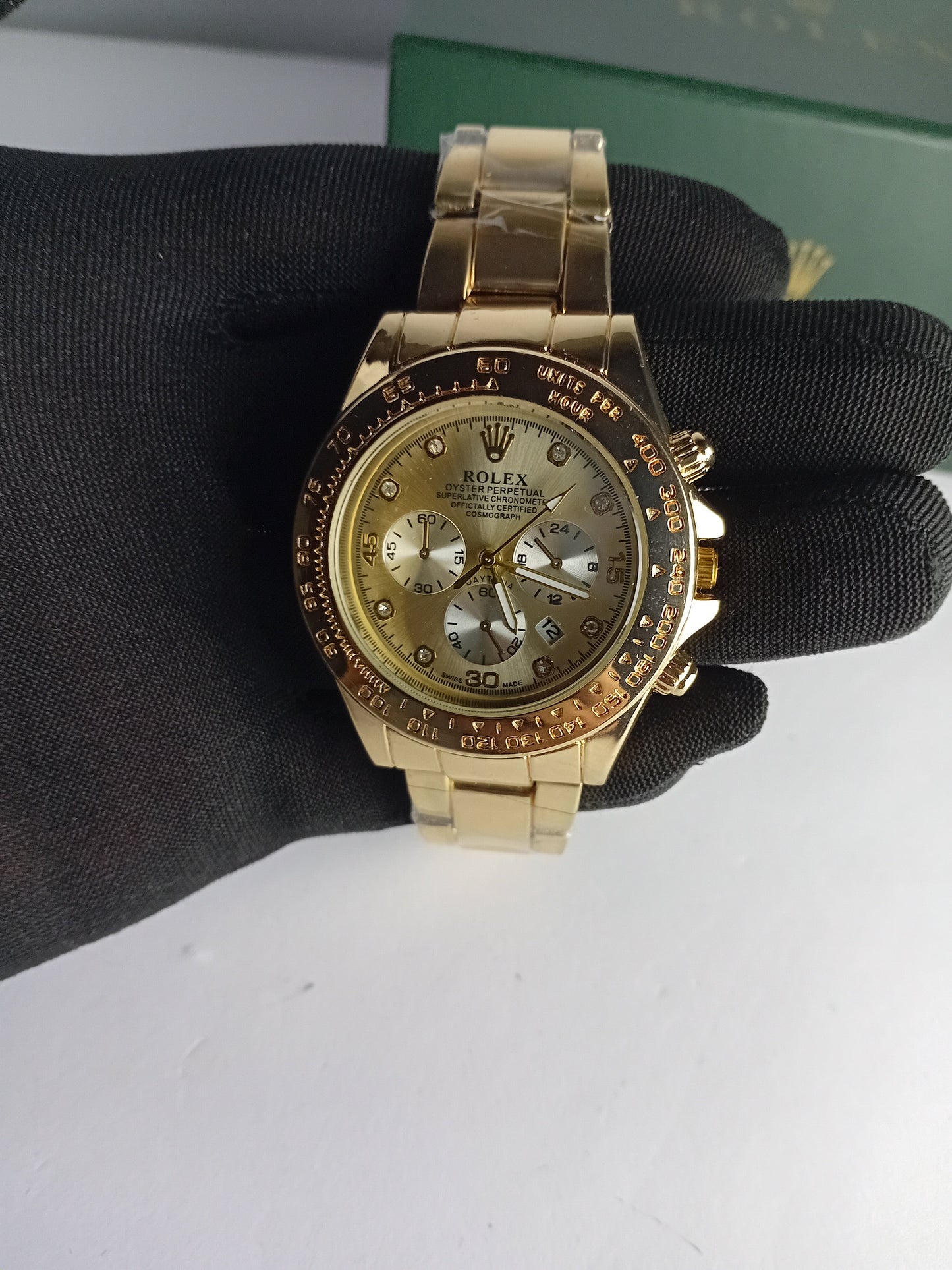 Rolex – Oyster Perpetual Cosmograph – Golden Stainless Steel Watch | Premium Lock