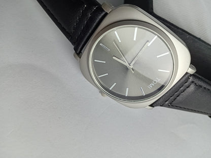 TOMI T084 Men’s Leather Strap Watch – Black Dial | Silver Border