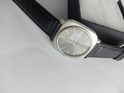 TOMI T084 Men’s Leather Strap Watch – Black Dial | Silver Border