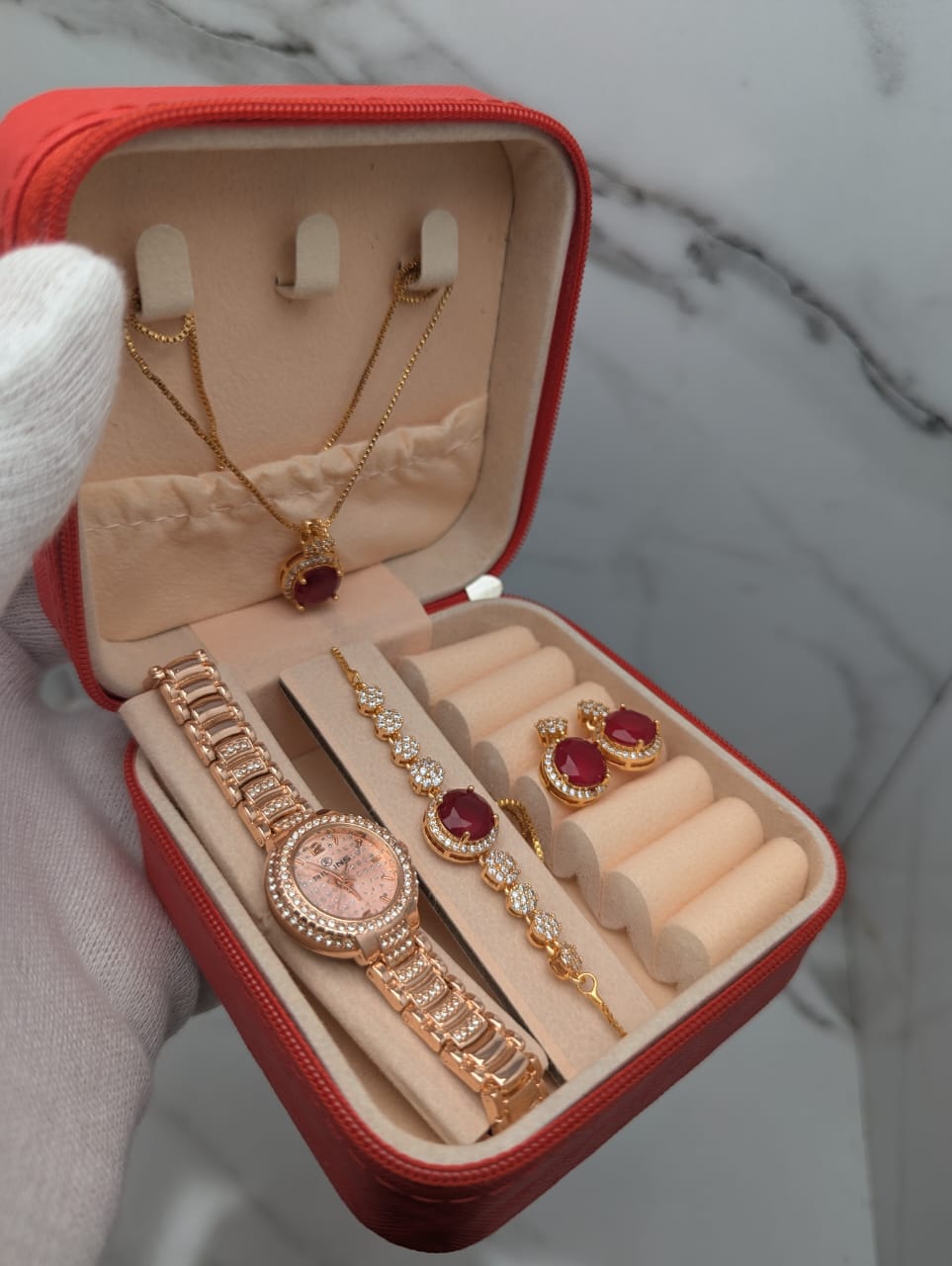 Luxury Crystal Women’s Watch & Jewelry Set – 4-Piece Gift Collection (Multiple Designs)