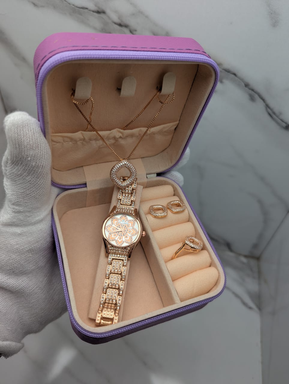 Luxury Crystal Women’s Watch & Jewelry Set – 4-Piece Gift Collection (Multiple Designs)