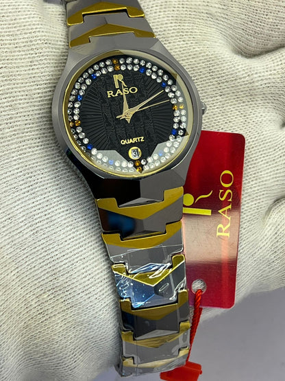 REsdai Stainless Steel Quartz Watch with Day & Date – Multiple Colors