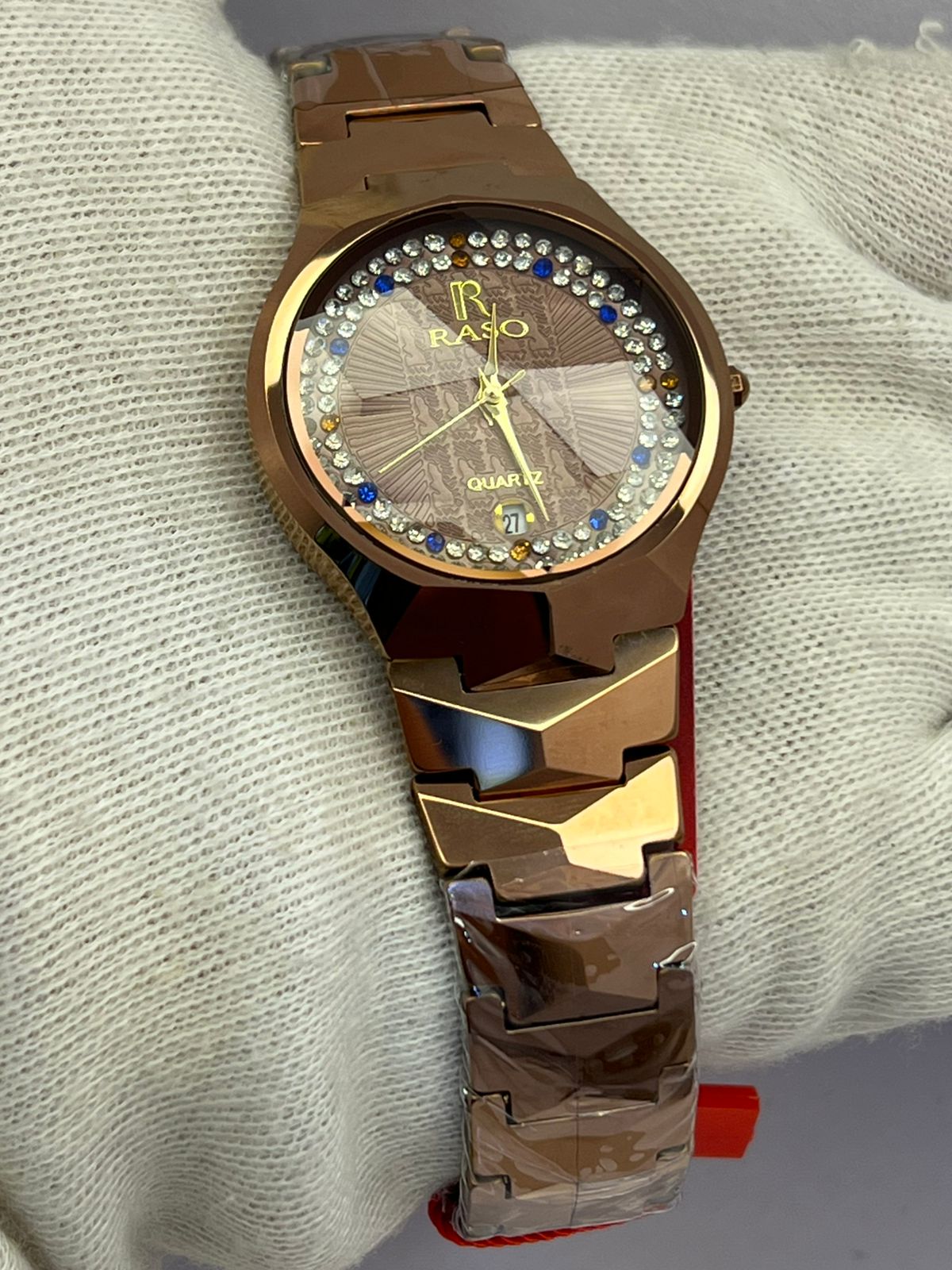 REsdai Stainless Steel Quartz Watch with Day & Date – Multiple Colors