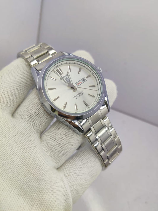 TAG Heuer Carrera Calibre 5 (White or Black Dial) – Stainless Steel Automatic