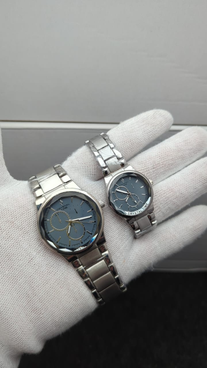 Crystal Stainless Steel Couple’s Watches – Round Dial, Elegant Designs & Colors